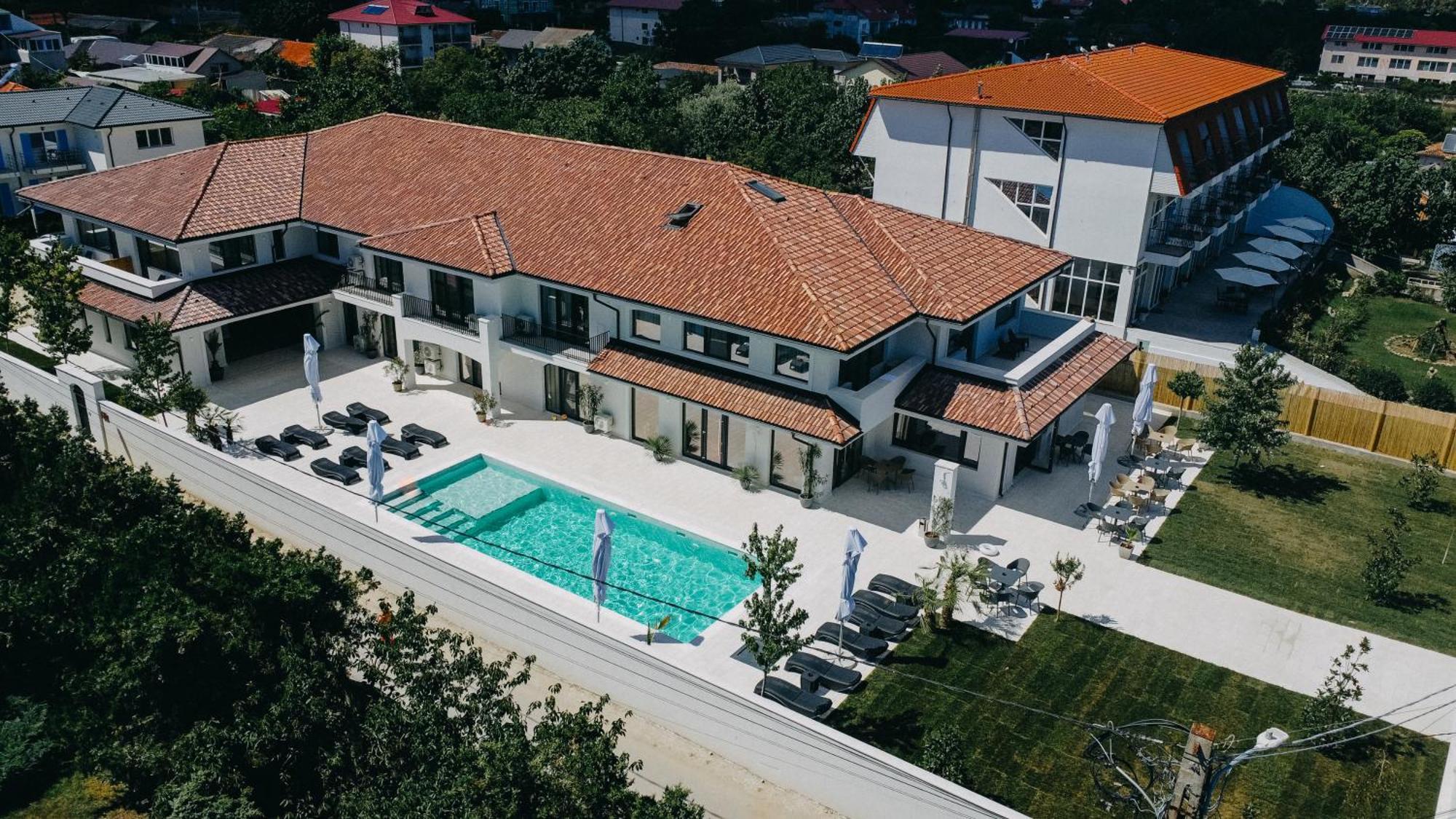 Luuma Hotel Două Mai Exterior foto